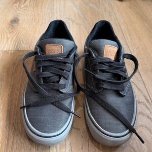 Vans Atwood Deluxe Sneaker - Men's 8